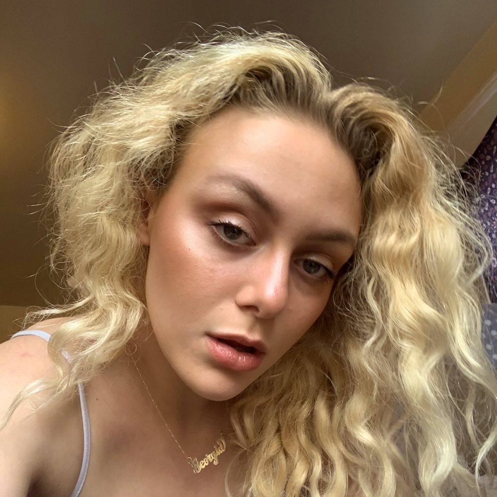 Meet your Posher, Georgia